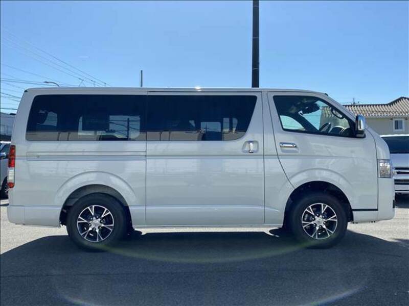 HIACE VAN-12