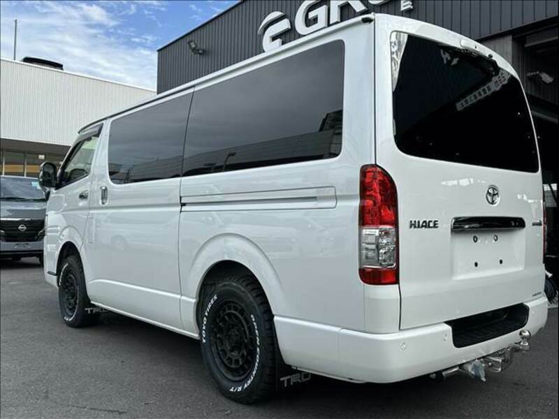 HIACE VAN-15