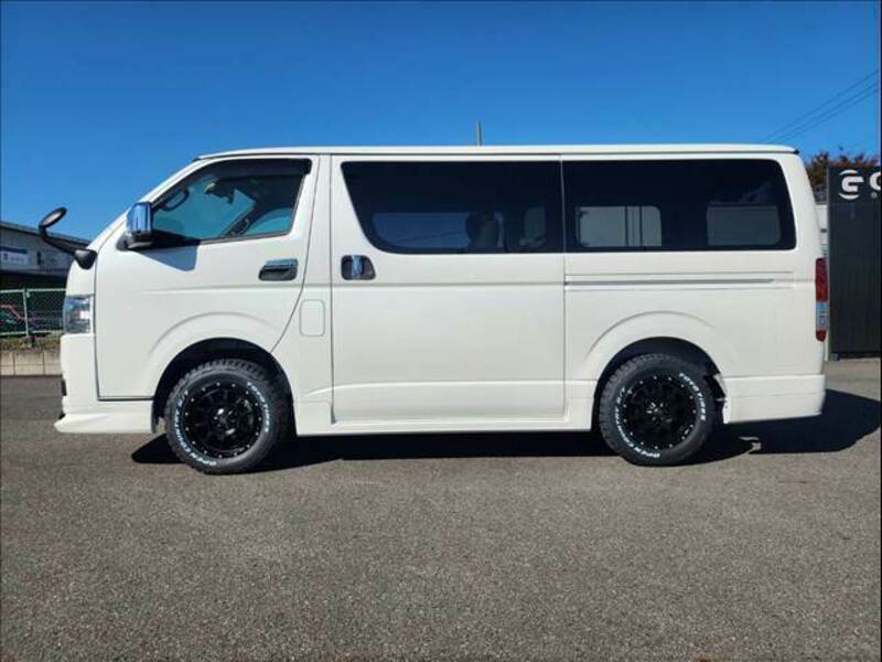 HIACE VAN-13