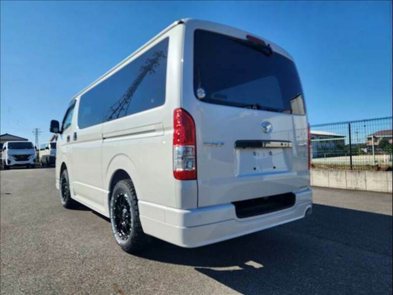 HIACE VAN-15