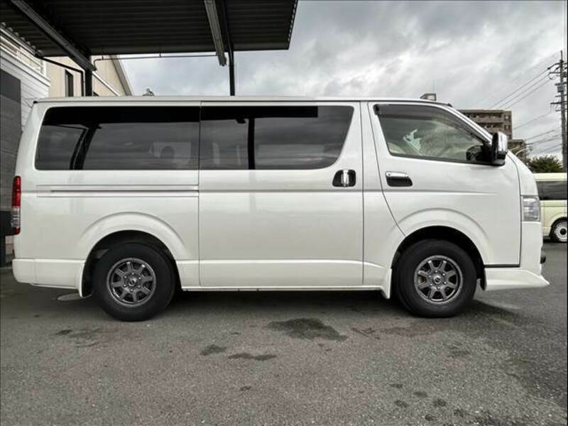 HIACE VAN-12