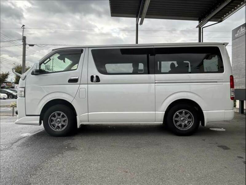 HIACE VAN-13