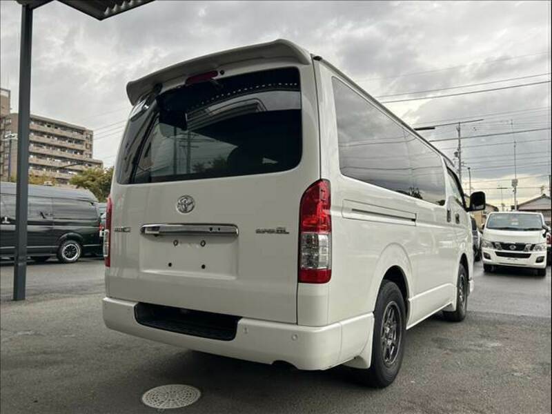 HIACE VAN-14