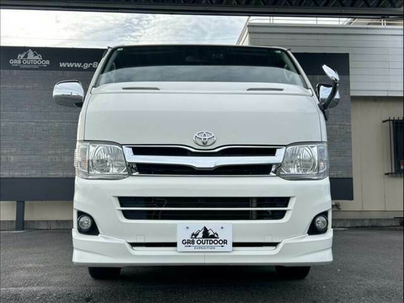 HIACE VAN-1