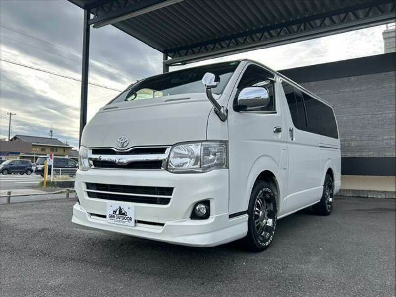 HIACE VAN-11