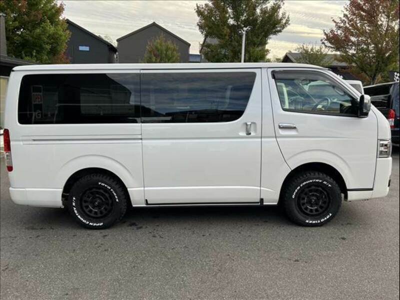 HIACE VAN-12