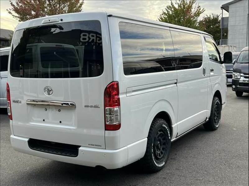 HIACE VAN-14