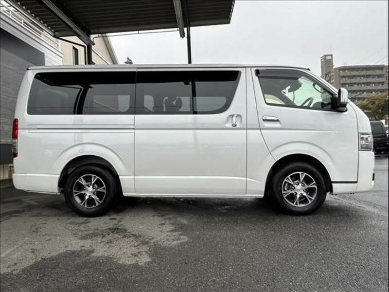 HIACE VAN-12