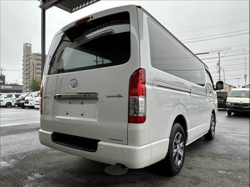 HIACE VAN-14