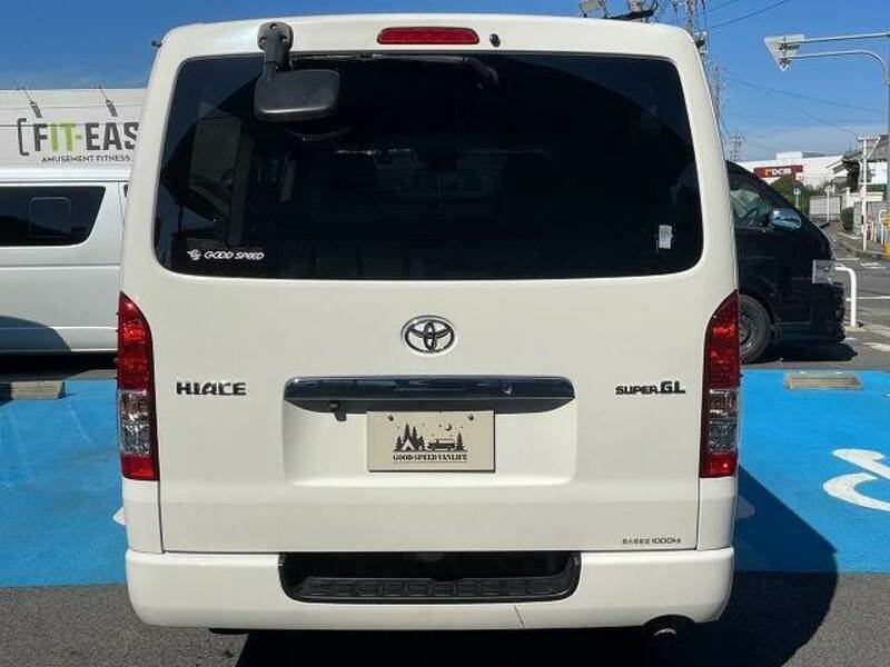 HIACE VAN-18