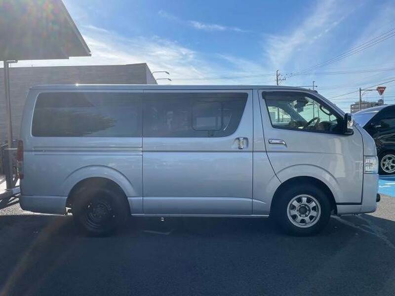 HIACE VAN-17