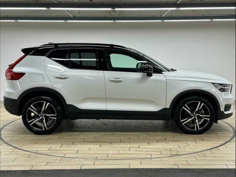 XC40-17