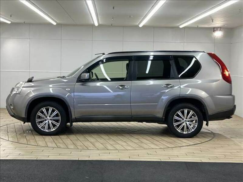 X-TRAIL-16