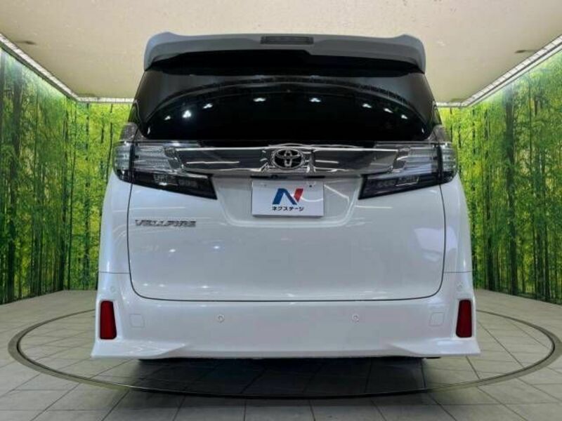 VELLFIRE-16