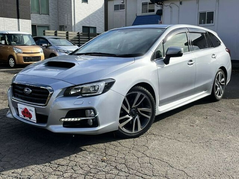 SUBARU　LEVORG