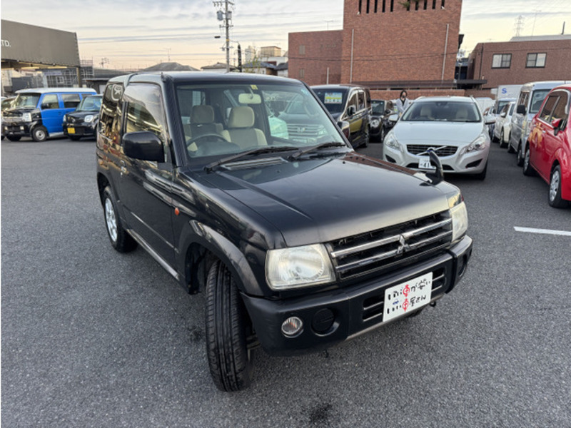 PAJERO MINI-8