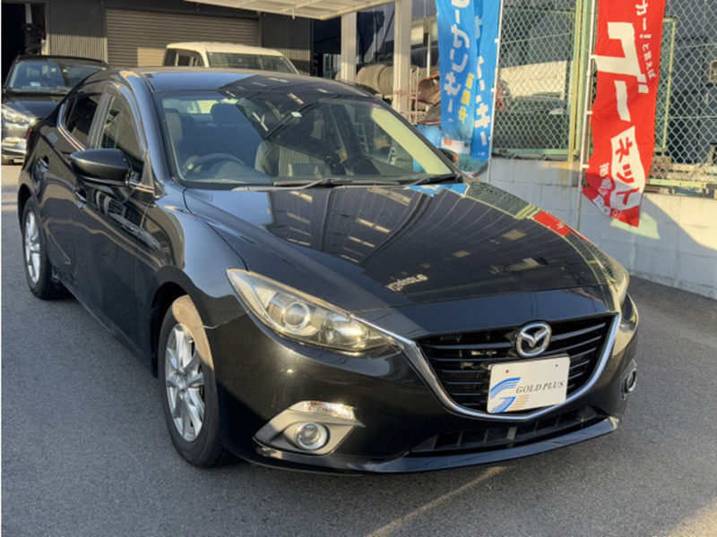 MAZDA　AXELA HYBRID