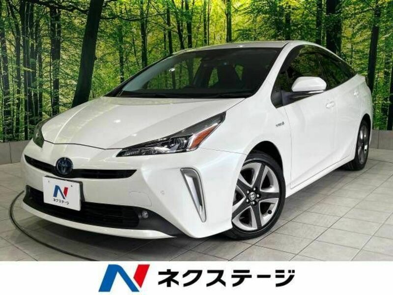 TOYOTA　PRIUS