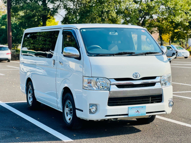 HIACE VAN-7