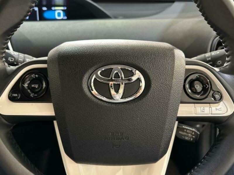 PRIUS-3