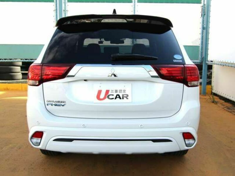 OUTLANDER PHEV-5