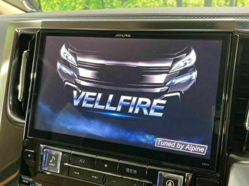 VELLFIRE-4