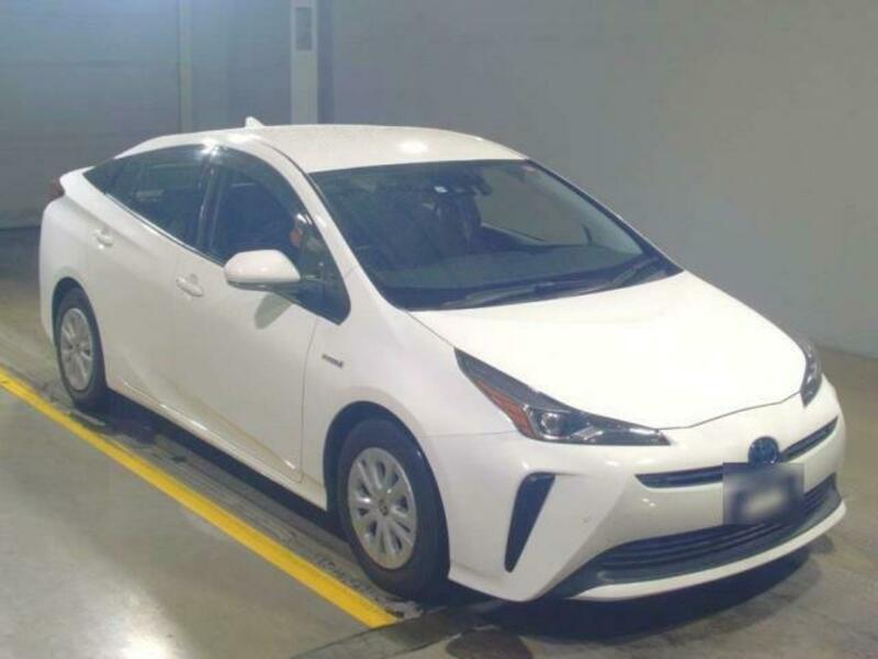 TOYOTA　PRIUS