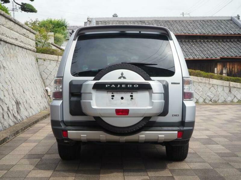 PAJERO-4