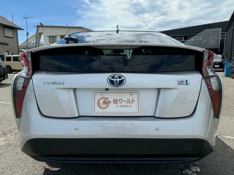 PRIUS-3