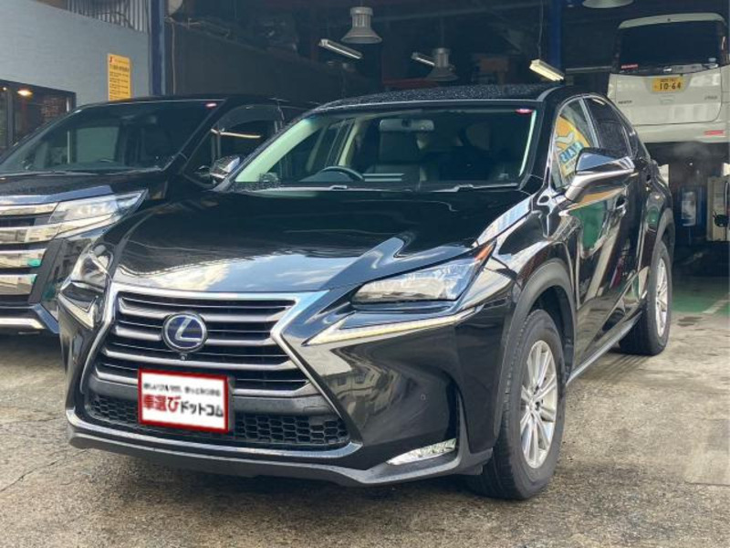 LEXUS　NX