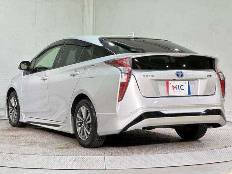 PRIUS-15