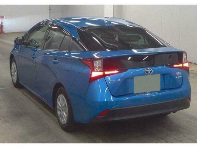 PRIUS-4