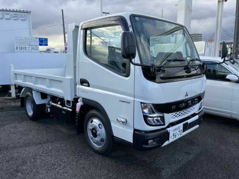 MITSUBISHI CANTER