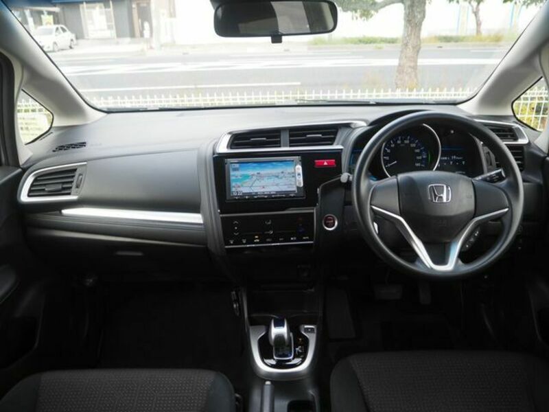 FIT HYBRID-13