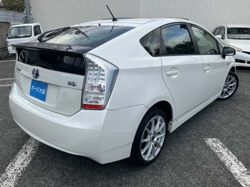 PRIUS-2