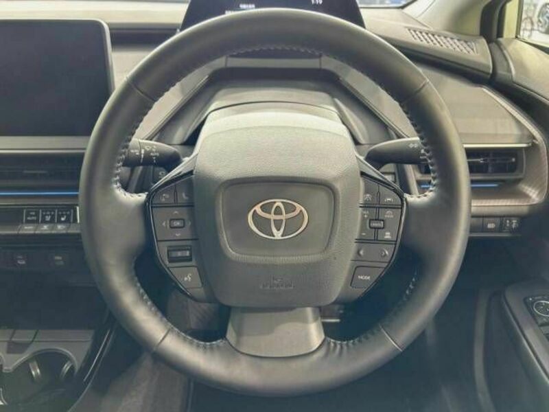 PRIUS-13