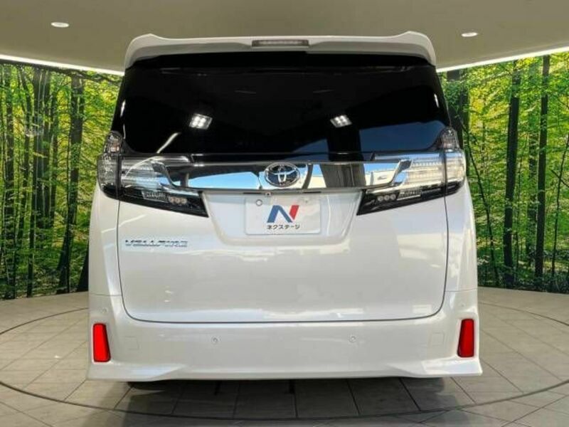 VELLFIRE-16