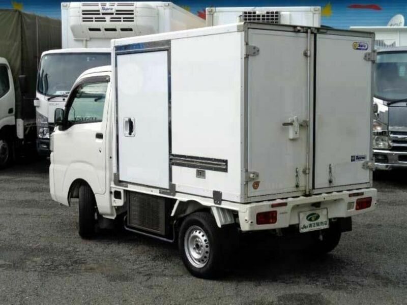 HIJET TRUCK-1