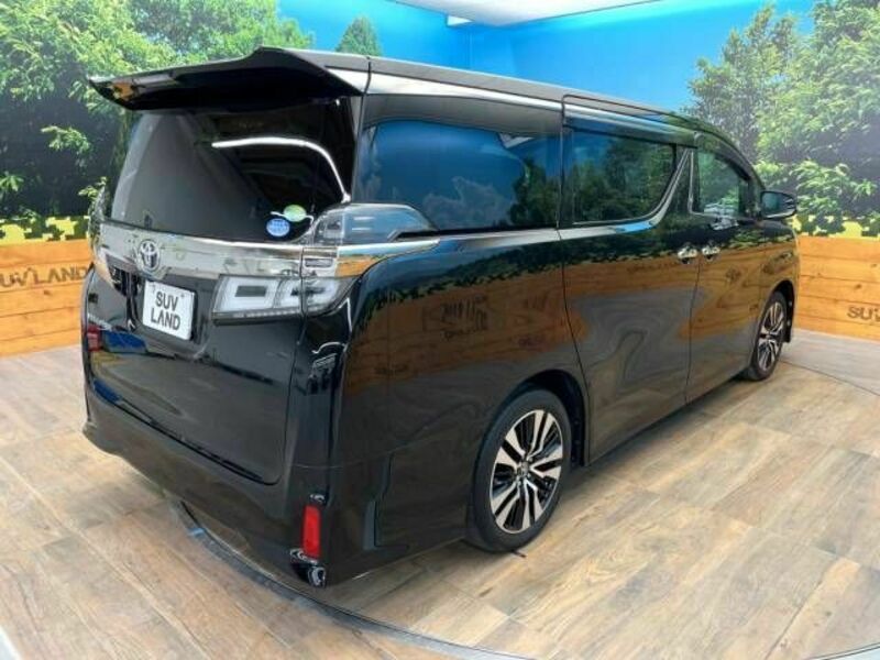 VELLFIRE-18