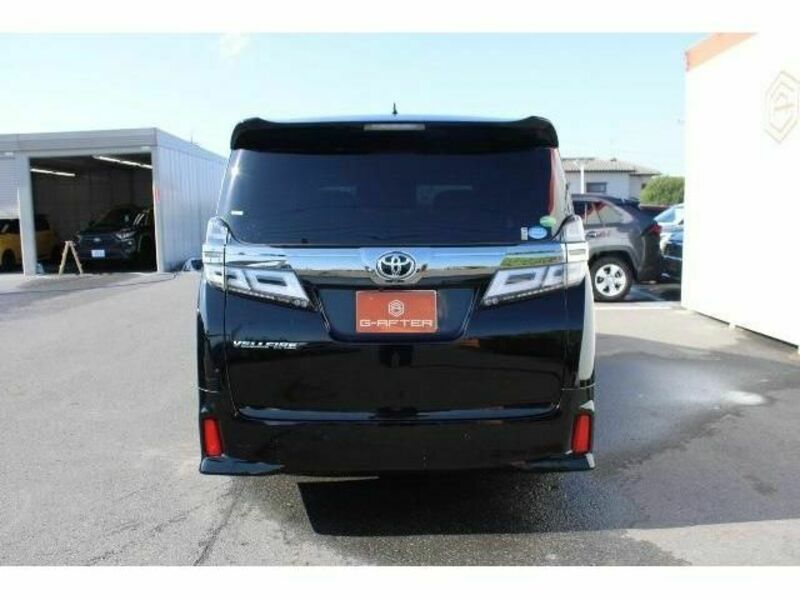 VELLFIRE-8