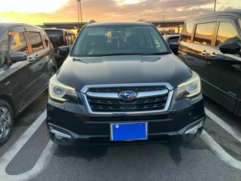 SUBARU　FORESTER