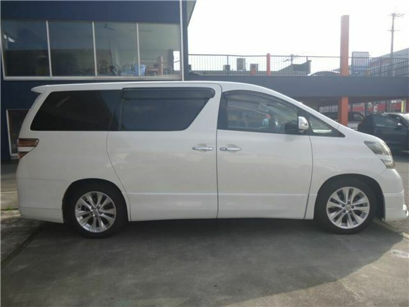 VELLFIRE-6