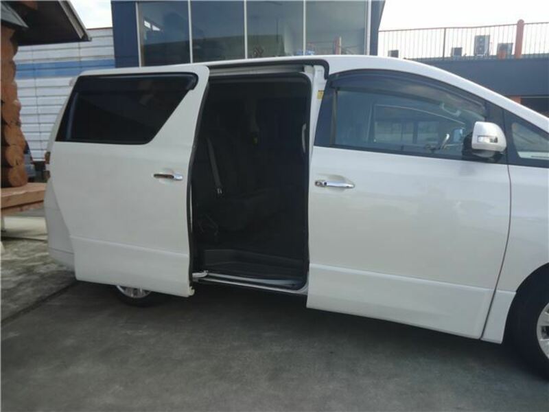 VELLFIRE-9