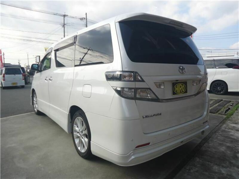 VELLFIRE-11