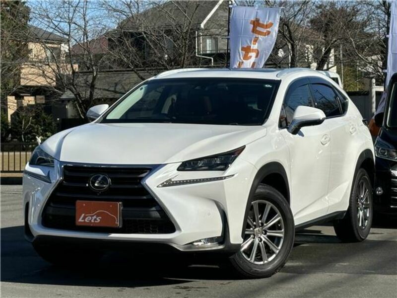 LEXUS　NX