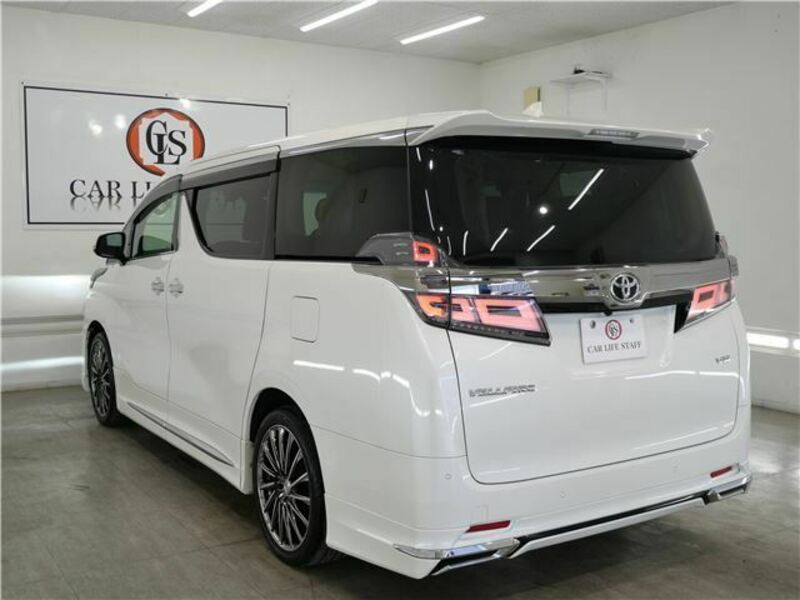 VELLFIRE-1