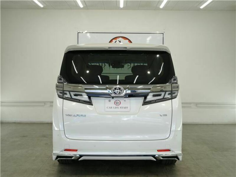 VELLFIRE-10