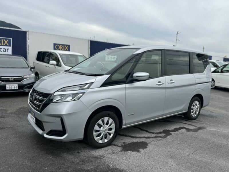 NISSAN　SERENA