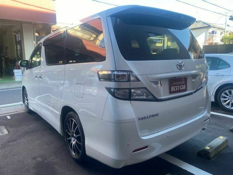 VELLFIRE-10