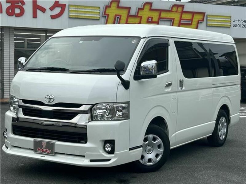 TOYOTA　HIACE VAN